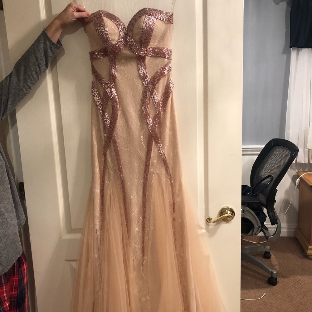 PROM DRESS